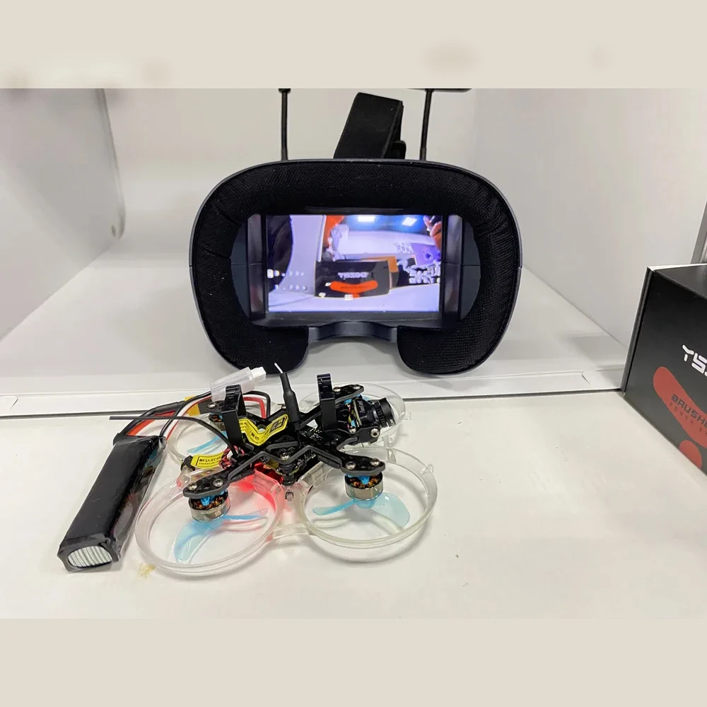 FPV Brille 008D 5,8G 40CH 4,3 Zoll Video Headset HD DVR Diversität – Bild 4
